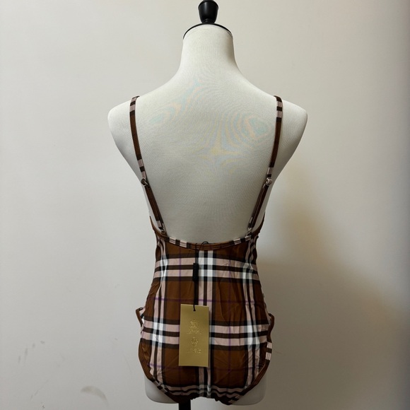 🏝️Burberry One piece swimsuit🩱 - Picture 7 of 8